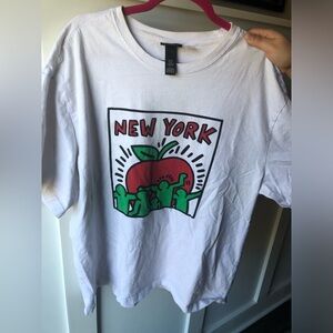 ✨2 for $25✨ Keith Haring H&M New York Apples Tee